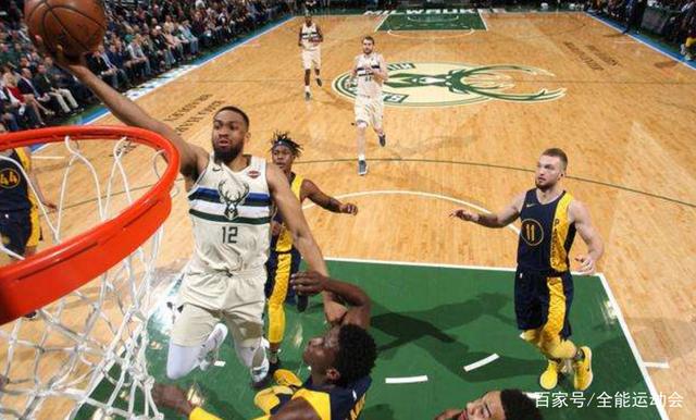 手感平平但组织能力永远在线！马刺在今夏应该继续留下保罗？.