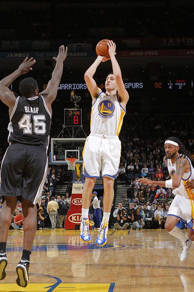 助内线吃饼 助内线吃饼