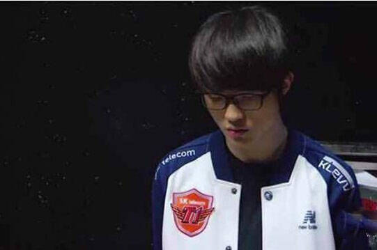 杨构建之间 杨构建之间